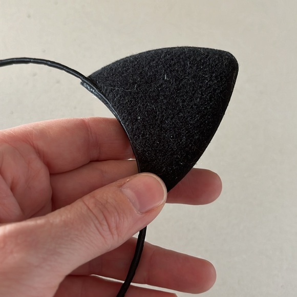Cat ear headband - Picture 3 of 4